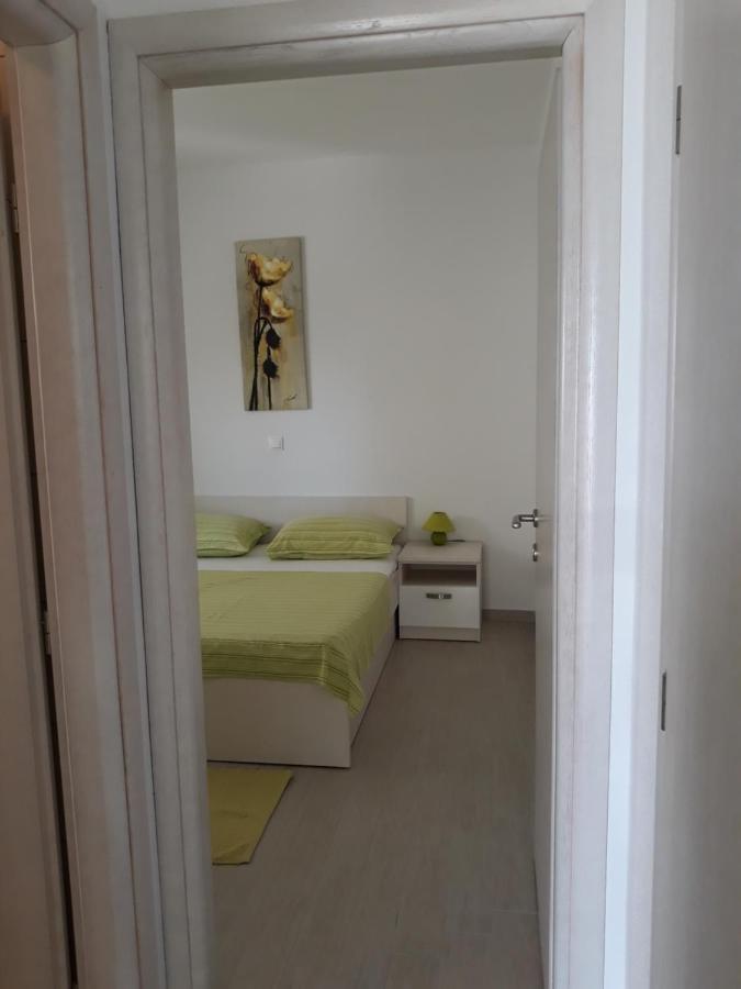 Apartment With Free And Private Parking ماكارسكا المظهر الخارجي الصورة
