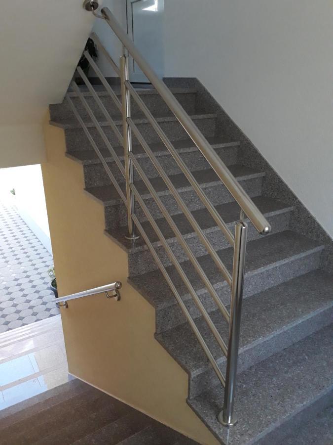 Apartment With Free And Private Parking ماكارسكا المظهر الخارجي الصورة